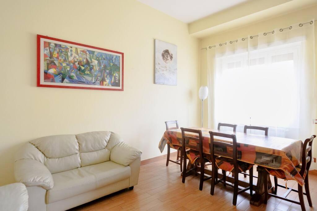 Casa Angelina Con 3 Camere Da Letto Roma Exterior foto